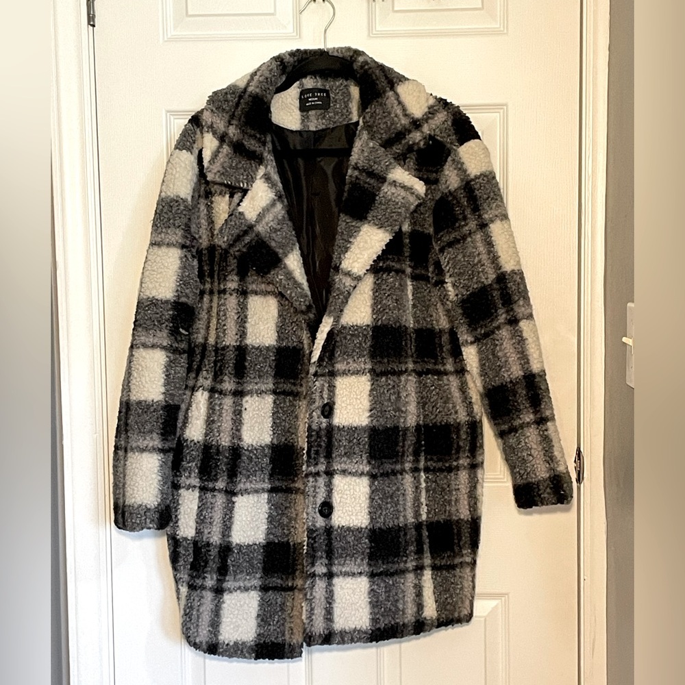 Love Tree Womens Black & White Plaid Teddy Coat